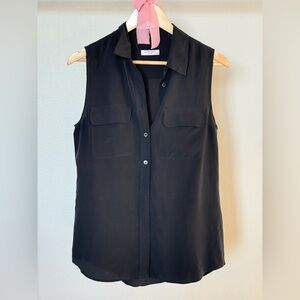 Equipment sleeveless black button down